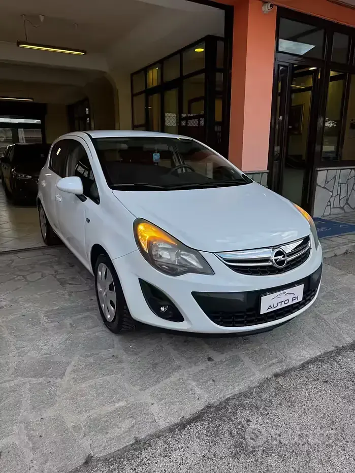 Usata Opel Corsa 86 CV (63 kW) 2015 Bianco Utilitaria