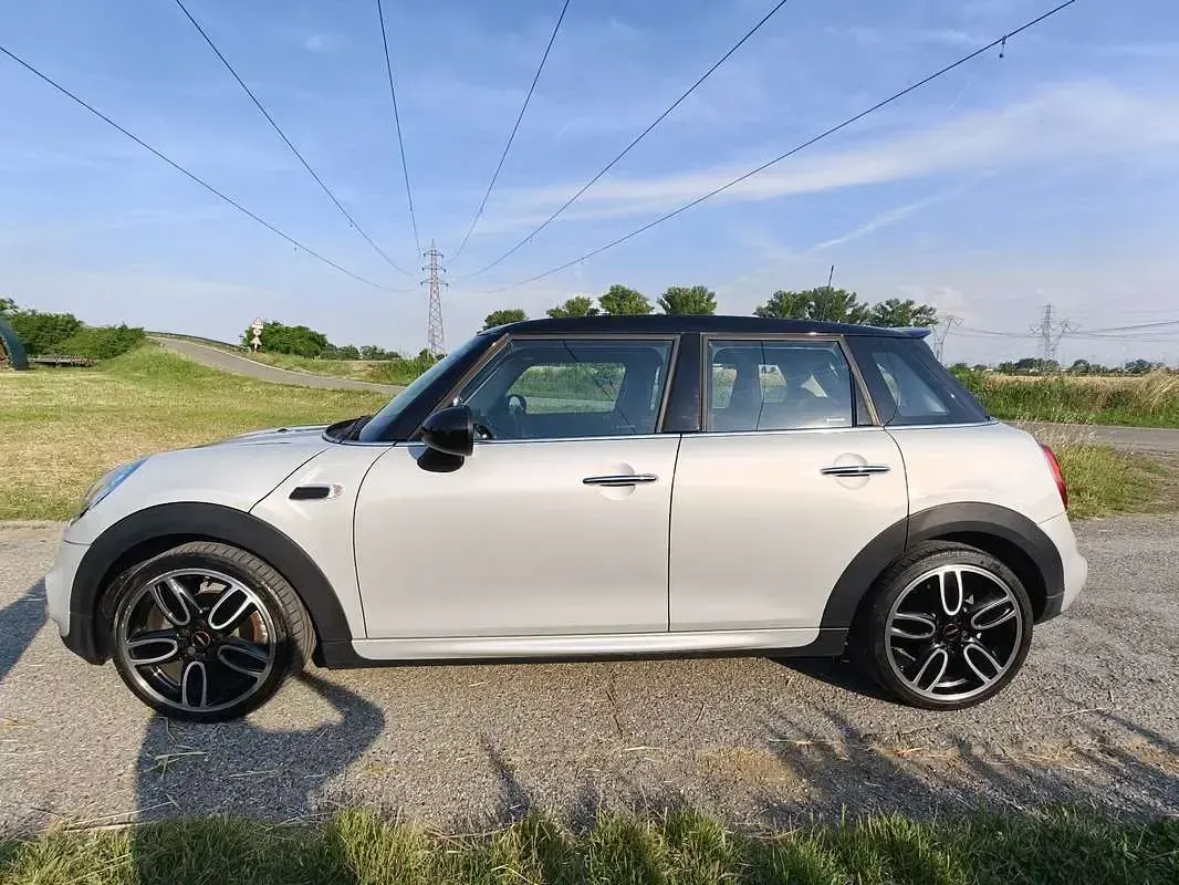 Usata Mini Cooper D 116 CV (85 kW) 2017 Utilitaria
