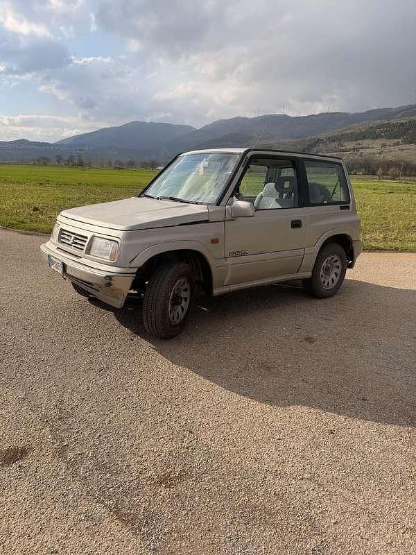Usata Suzuki Vitara 75 CV (55 kW) 2001 SUV