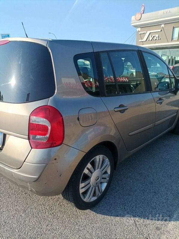 Usata Renault Modus 70 CV (51 kW) 2008 Monovolume