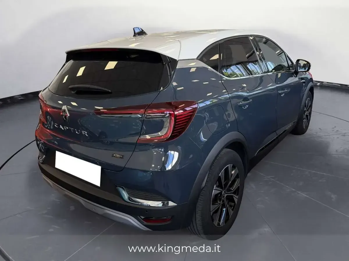 Usata Renault Captur Techno 143 CV (105 kW) 2023 Blu/azzurro SUV