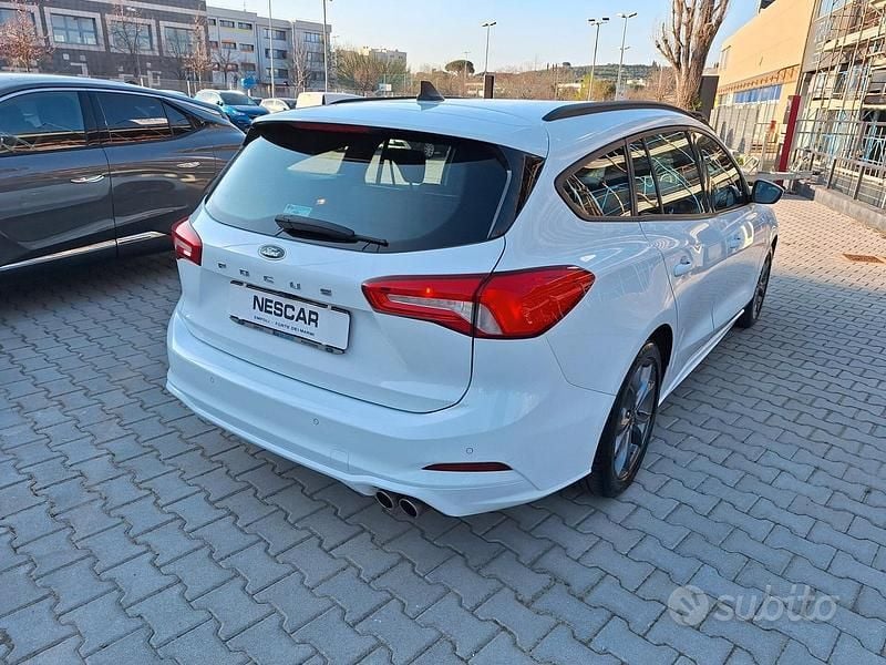 Usata Ford Focus ST-Line 120 CV (88 kW) 2021 Bianco Station wagon