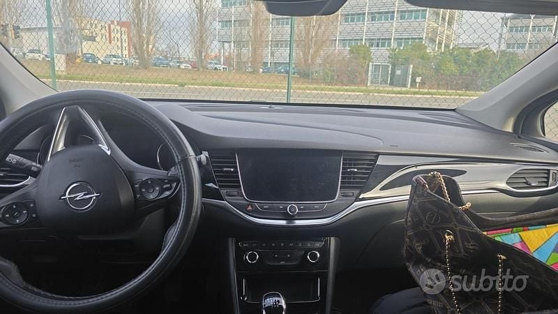 Usata Opel Astra 122 CV (89 kW) 2020 Grigio Station wagon