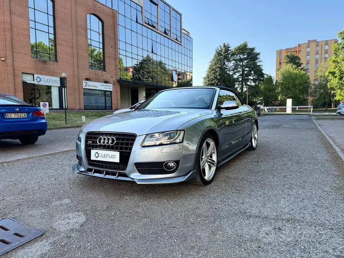 Usata Audi A5 Cabriolet Ambiente 240 CV (176 kW) 2011 Grigio Cabrio