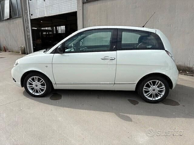 Usata Lancia Ypsilon S 95 CV (69 kW) 2011 Bianco Utilitaria