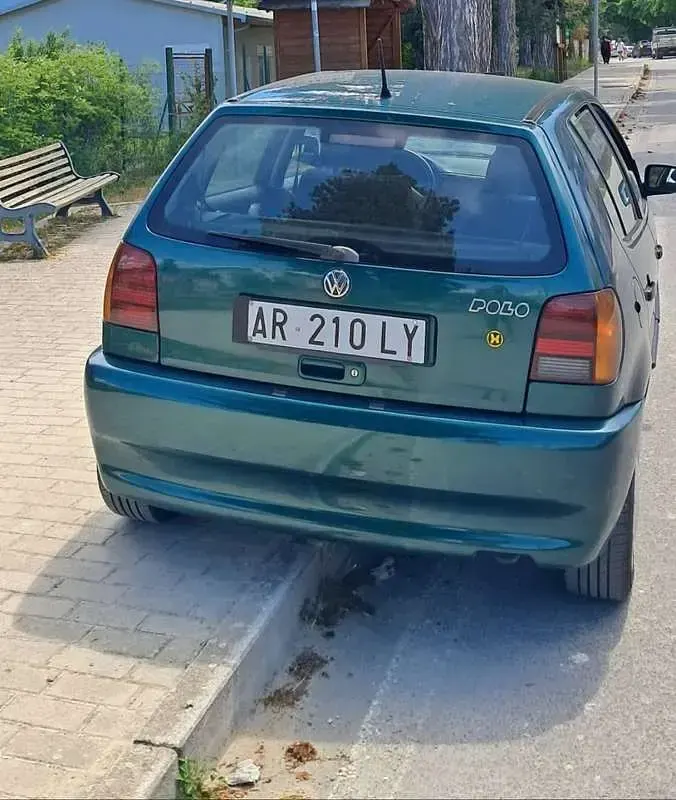 Usata VW Polo 50 CV (36 kW) 1997 Verde Berlina
