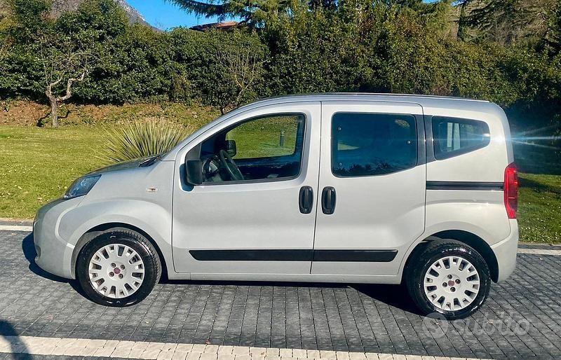Usata Fiat Qubo Trekking 2011 Grigio Monovolume