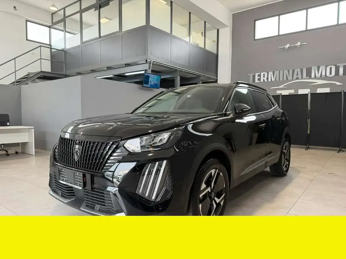 Usata Peugeot 2008 102 CV (75 kW) 2025 Other SUV