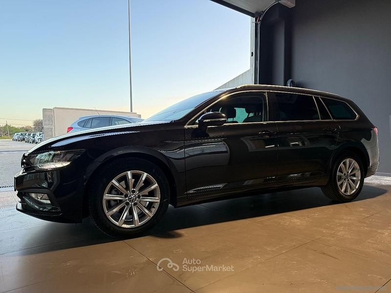 Usata VW Passat Business 150 CV (110 kW) 2021 Nero Station wagon