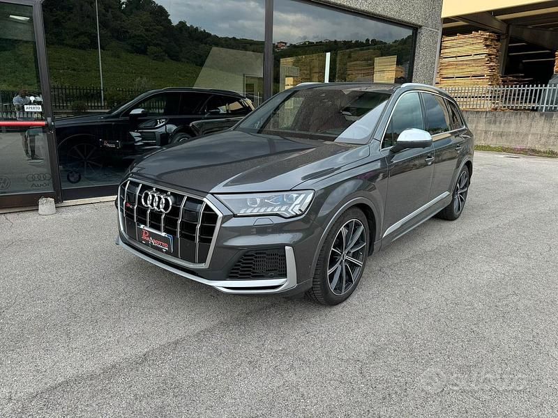 Grigio Usata 2019 Audi SQ7 Sport SUV | 49.900 € (Buon prezzo) - Immagine 1/4