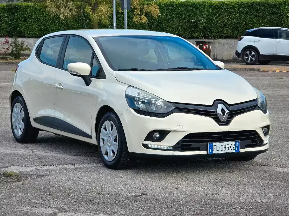 Usata Renault Clio IV 75 CV (55 kW) 2017 Bianco Berlina