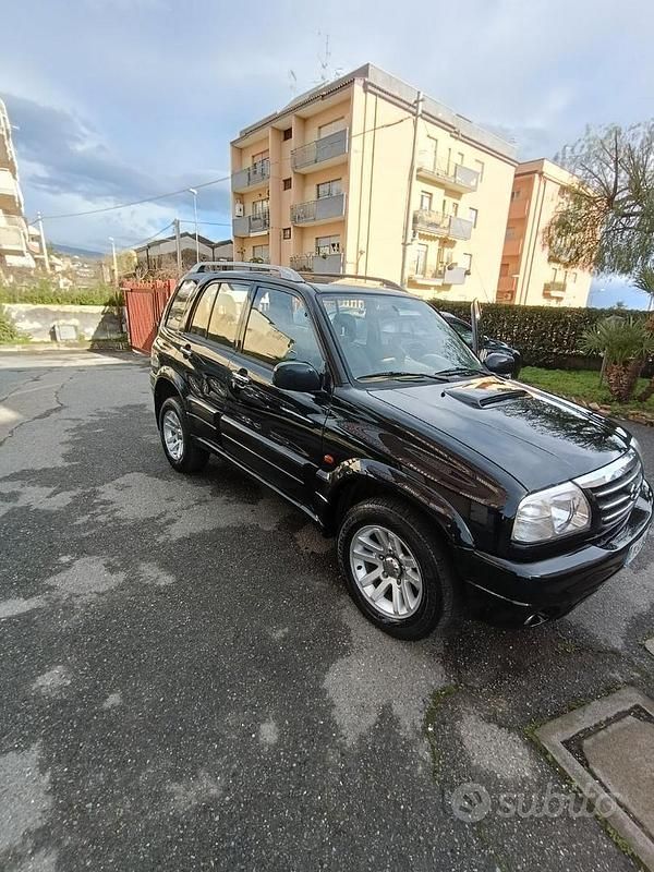 Usata Suzuki Grand Vitara 2005 Nero SUV