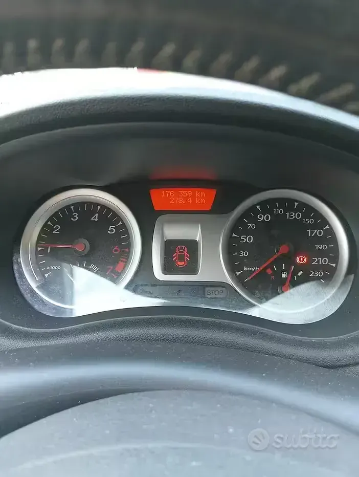 Usata Renault Clio 103 CV (75 kW) 2011 Grigio Station wagon