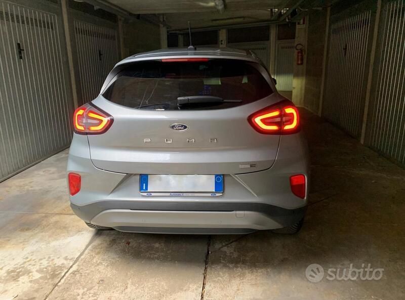 Usata Ford Puma 125 CV (91 kW) 2020 Grigio SUV