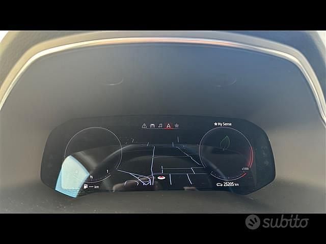 Usata Renault Captur Techno 140 CV (102 kW) 2023 Bianco SUV