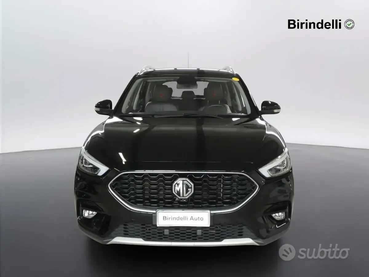 Usata MG ZS Luxury 106 CV (77 kW) 2024 Nero SUV