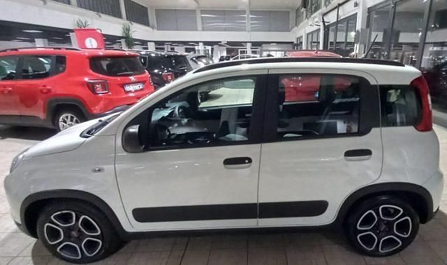 Usata Fiat Panda City Life 69 CV (50 kW) 2022 Grigio Berlina