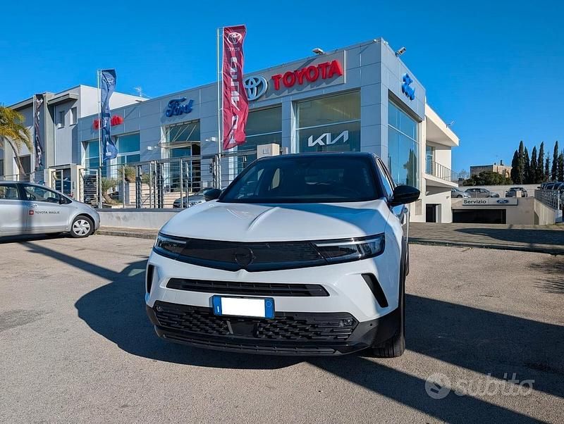 Usata Opel Mokka GS Line 101 CV (74 kW) 2021 Bianco SUV