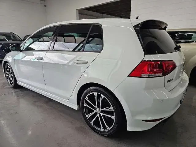 Usata VW Golf VII Highline 125 CV (91 kW) 2016 Bianco Berlina