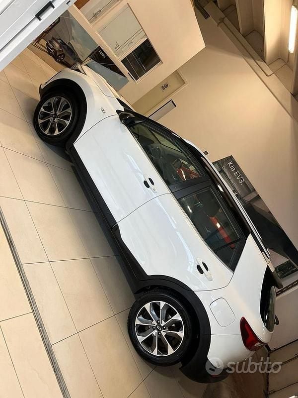Usata Kia Stonic 116 CV (85 kW) 2018 Bianco SUV