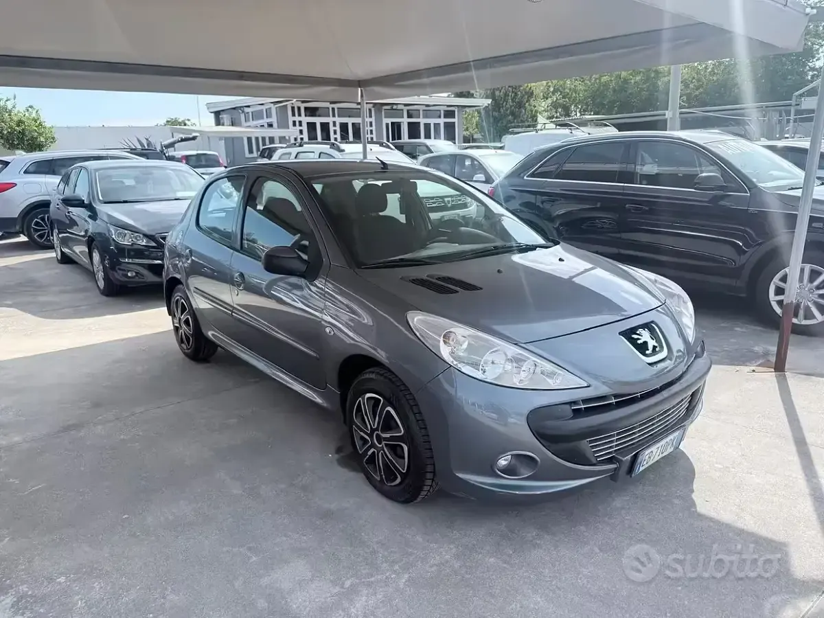 Usata Peugeot 206 57 CV (41 kW) 2010 Grigio Berlina