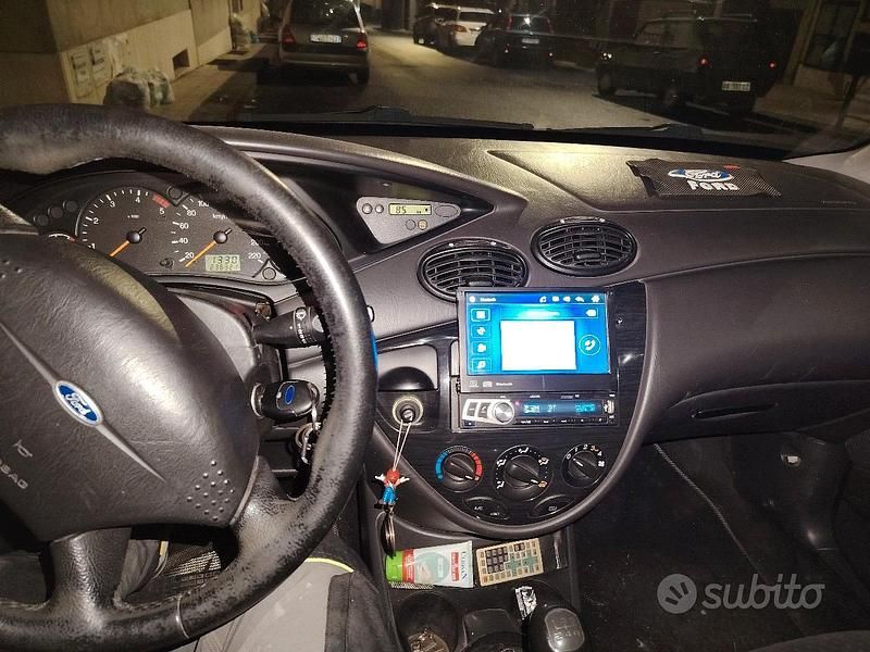 Usata Ford Focus 2002 Grigio Berlina