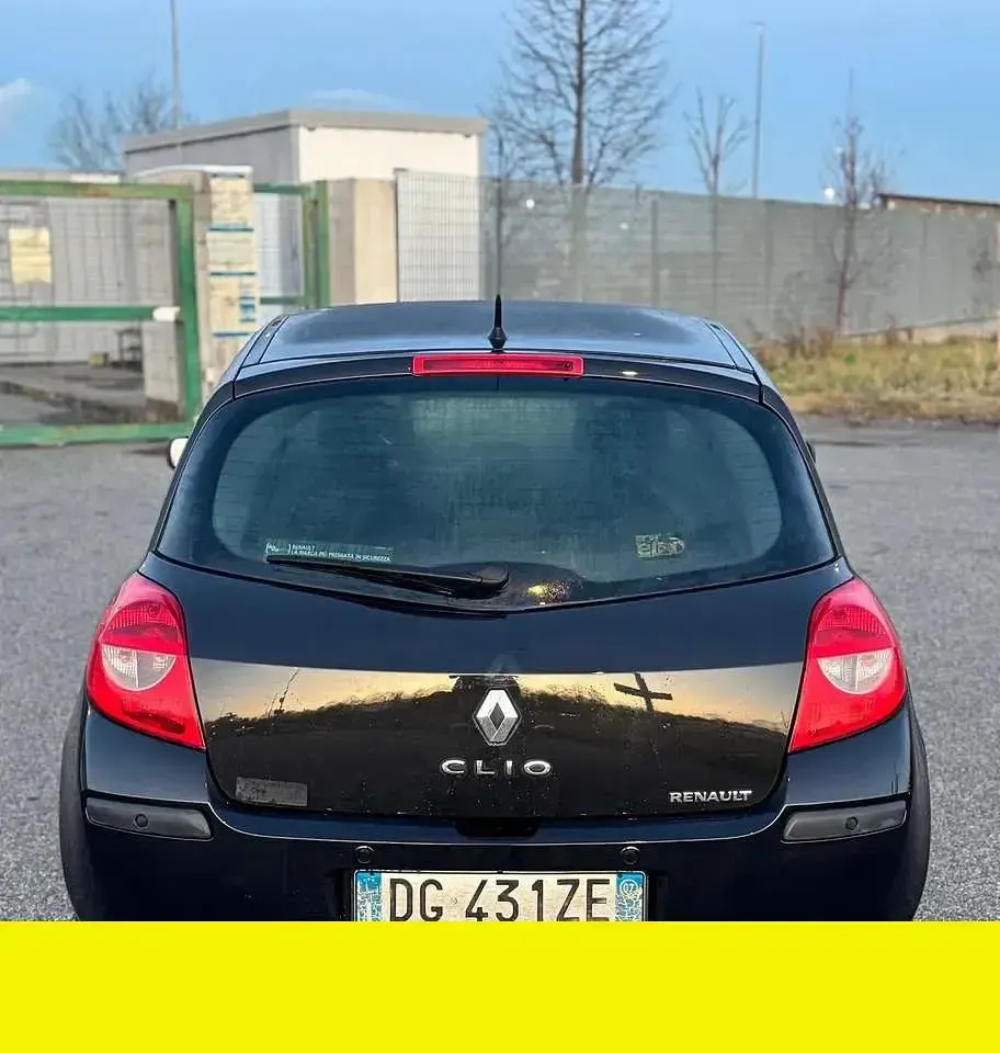 Usata Renault Clio II 58 CV (42 kW) 2008 Other Berlina