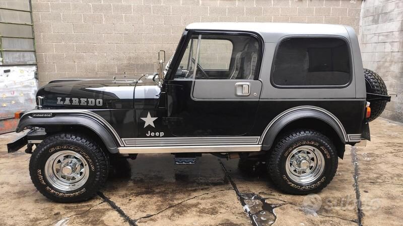 Usata Jeep CJ Laredo 121 CV (88 kW) 1981 Nero SUV
