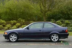 Usata BMW 320 150 CV (110 kW) 1994 Blu Coupé