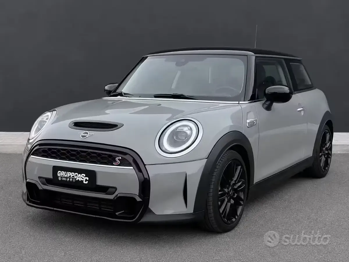 Usata Mini Cooper S Chili 178 CV (130 kW) 2022 Grigio Utilitaria