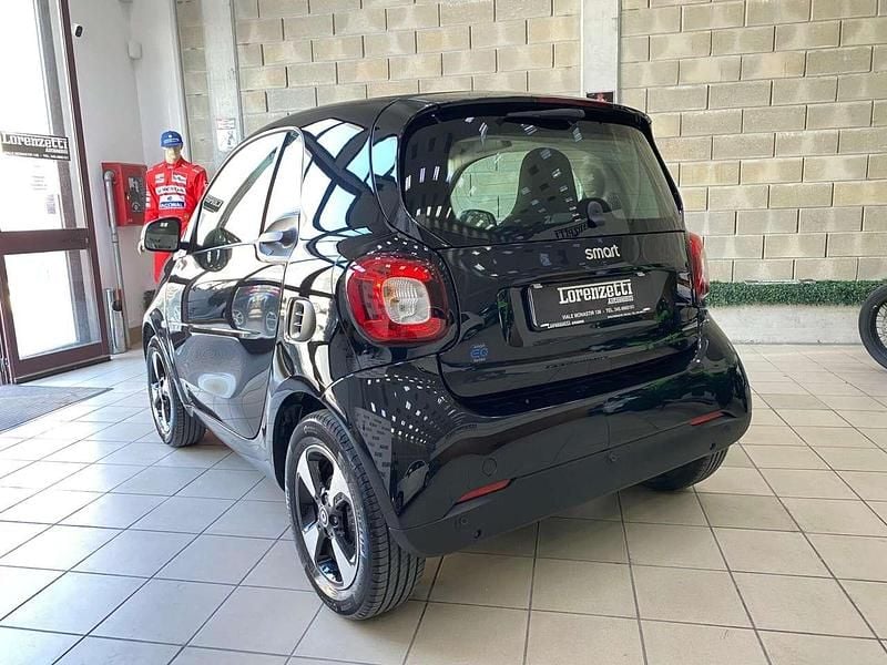 Usata Smart ForTwo Electric Drive 41 kW (56 CV) 2021 Nero Berlina