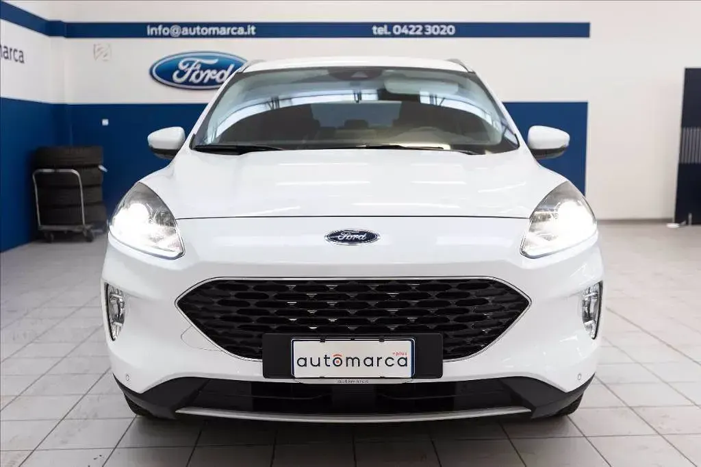 Usata Ford Kuga Business Edition 225 CV (165 kW) 2022 Bianco SUV