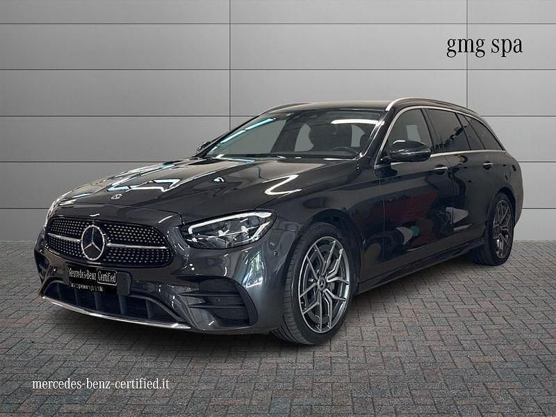 Usata Mercedes E220 Premium Plus 200 CV (147 kW) 2022 Grigio Station wagon