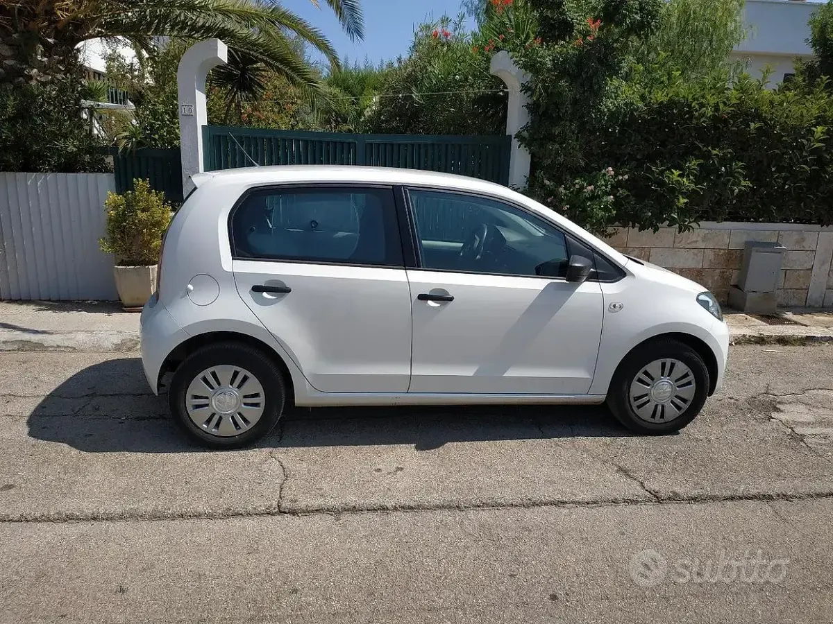 Usata VW up! 68 CV (50 kW) 2014 Bianco Utilitaria