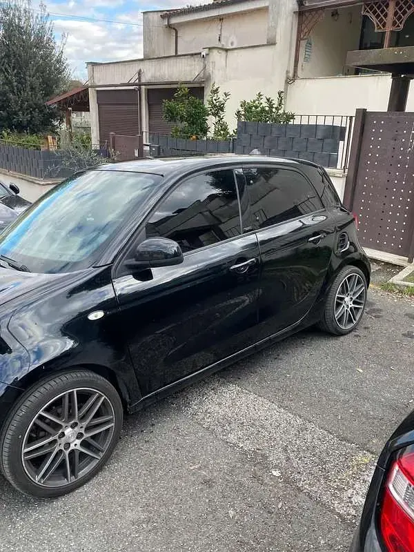 Usata Smart ForFour Brabus Xclusive 122 CV (89 kW) 2017 Nero Utilitaria
