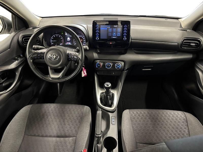 Usata Toyota Yaris Business Edition 72 CV (52 kW) 2023 Bianco Berlina