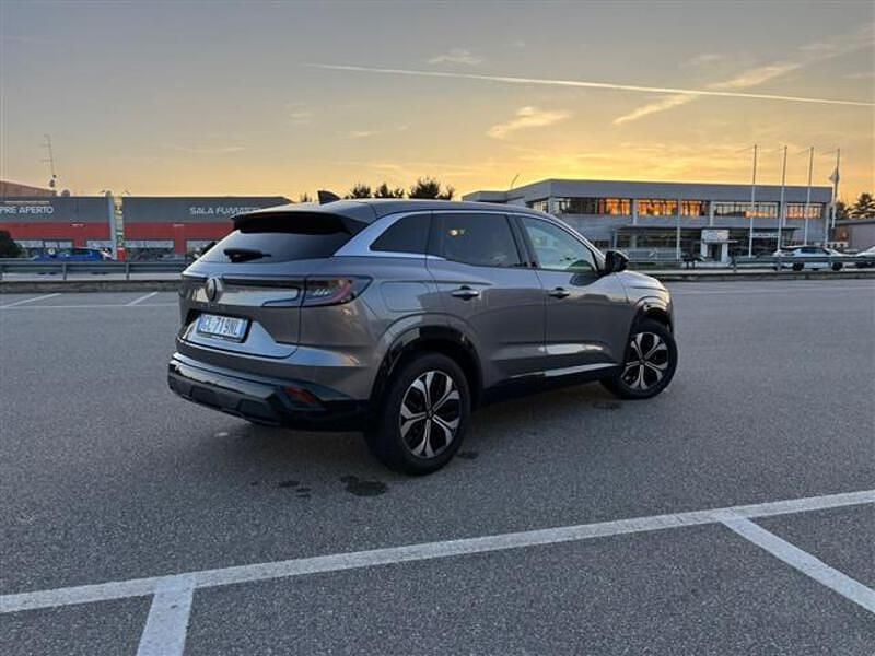 Usata Renault Austral Techno 158 CV (116 kW) 2023 Grigio scuro SUV