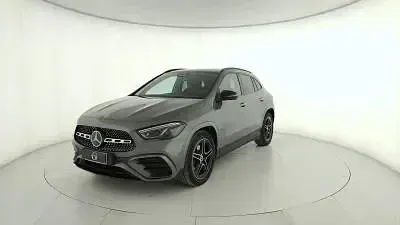 Usata Mercedes GLA220 Advanced Plus 190 CV (139 kW) 2024 Grigio montagna SUV