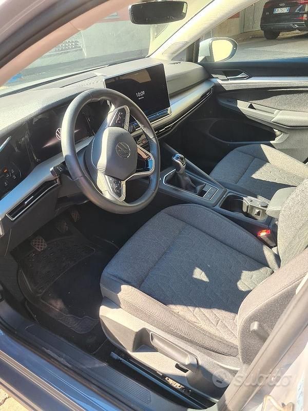 Usata VW Golf VIII 150 CV (110 kW) 2025 Berlina