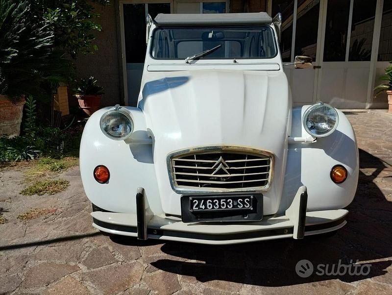 Usata Citroën 2CV 29 CV (21 kW) 1985 Bianco Berlina