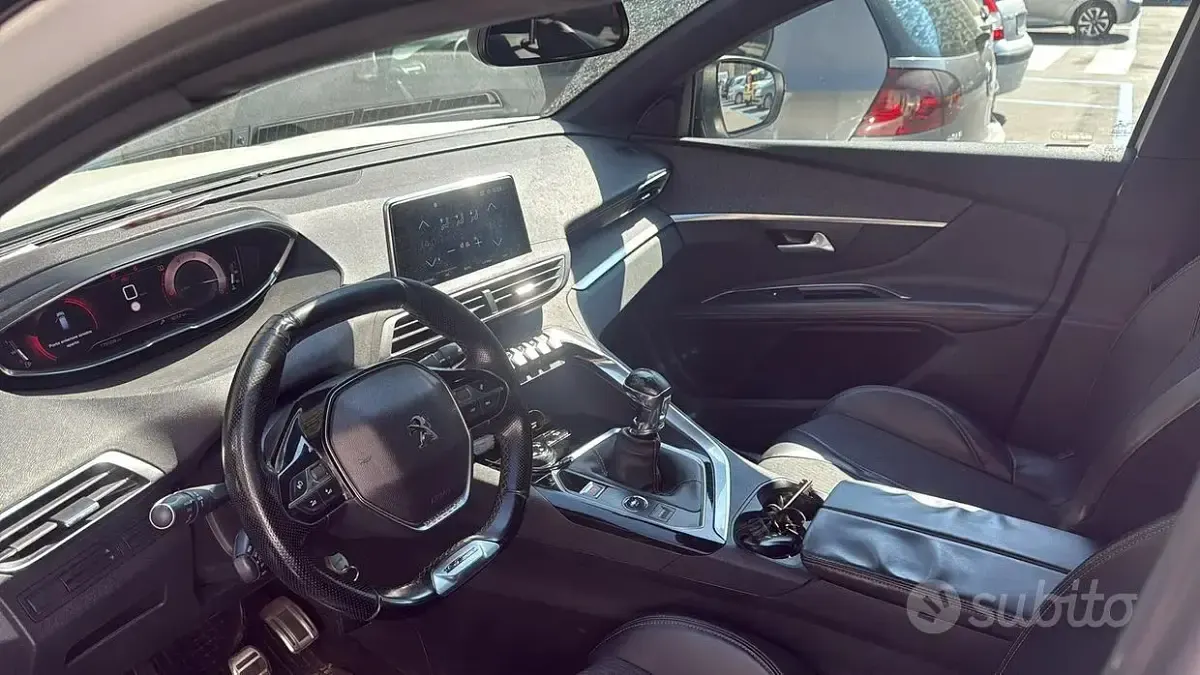 Usata Peugeot 3008 131 CV (96 kW) 2018 Bianco SUV