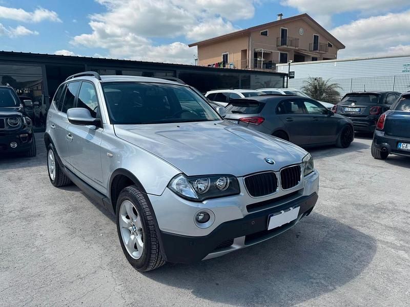 Begagnad BMW X3 Efficient Dynamics 177 HK (130 kW) 2010 Silver SUV