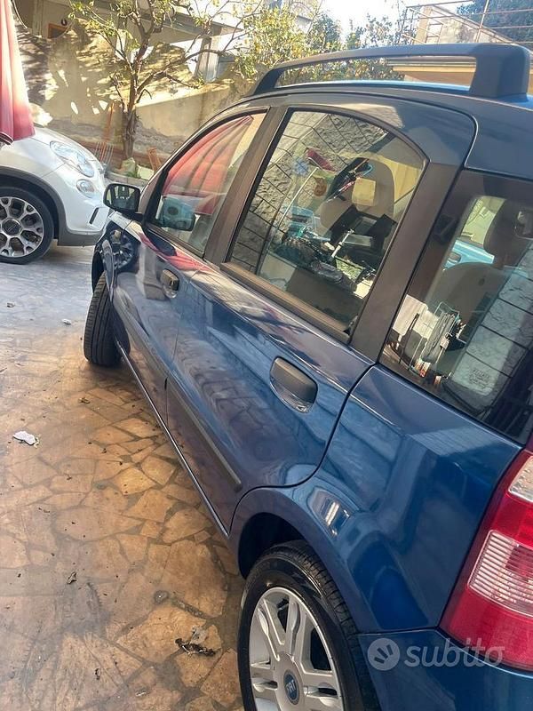Usata Fiat Panda 70 CV (51 kW) 2006 Blu Utilitaria