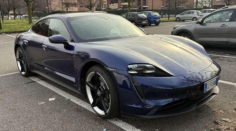 Usata Porsche Taycan 4S Performance Package 139 kW (190 CV) 2021 Berlina