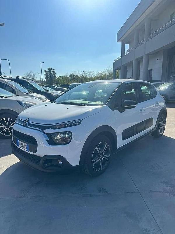 Usata Citroën C3 Feel 102 CV (75 kW) 2021 Bianco Utilitaria