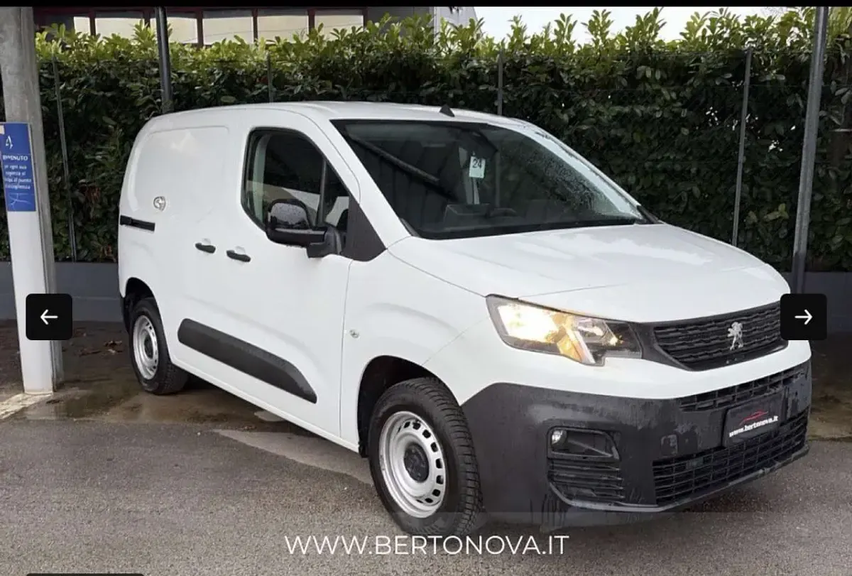 Usata Citroën e-Berlingo 102 CV (75 kW) 2022 Bianco Furgone