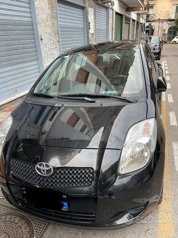 Usata Toyota Yaris 2008 Nero Utilitaria