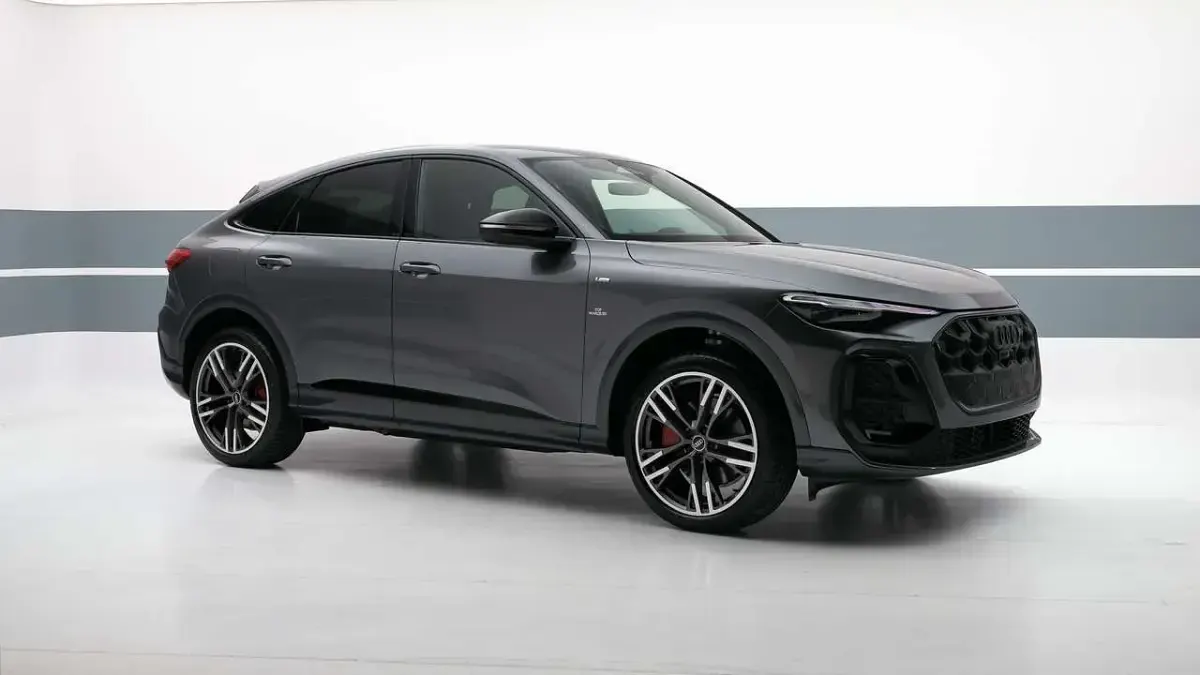 Nuova Audi Q5 S-Line 204 CV (150 kW) 2026 Grigio daytona SUV