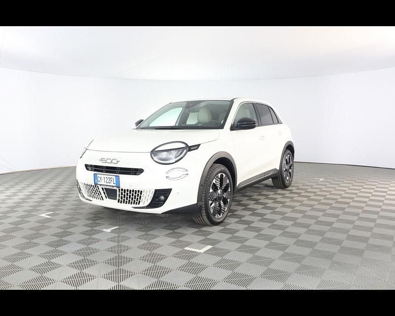 Usata Fiat 600 La Prima 100 CV (73 kW) 2025 Bianco gara (pastello extraserie) SUV