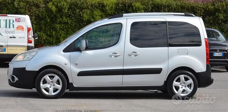 Usata Peugeot Partner Tepee Comfort 90 CV (66 kW) 2009 Grigio Monovolume